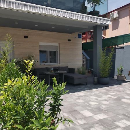 ויר Apartmani Sarm מראה חיצוני תמונה