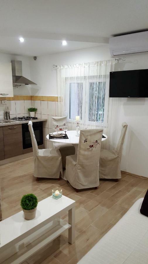 ויר Apartmani Sarm מראה חיצוני תמונה