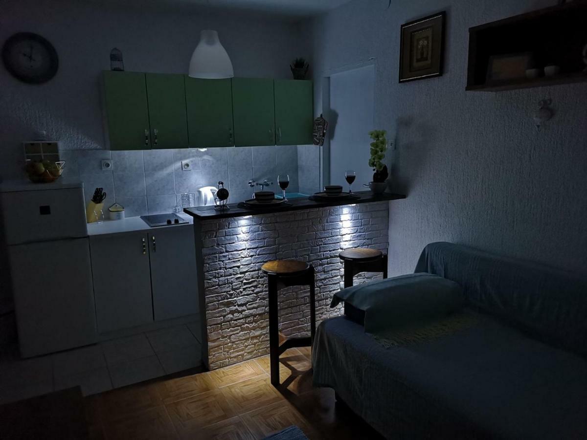 ויר Apartmani Sarm מראה חיצוני תמונה